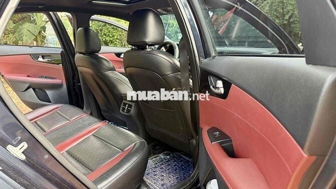 Kia Cerato 2021 2.0 AT PREMIUM - 57000 km