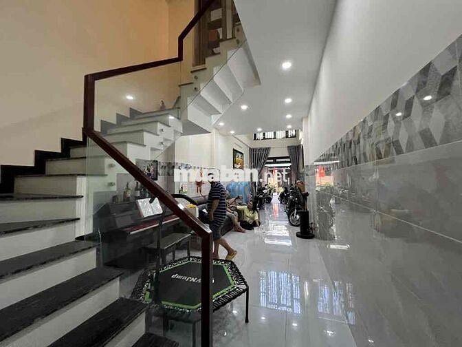 BÁN NHÀ HOÀNG VĂN THỤ - THANG MÁY XỊN NỞ HẬU MAY MẮN ĐƯỜNG 10M XE TẢI