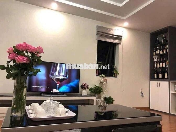 Cho thuê nhà 5 tầng kiệt oto Nguyễn Hữu Thọ