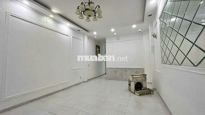 Cho thuê nhà mặt tiền sát Hoàng Diệu 2 trung tâm Thủ Đức