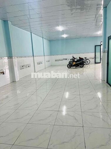 Phòng mặt tiền quốc lộ 22, cách trường huflit 500m , 120m2