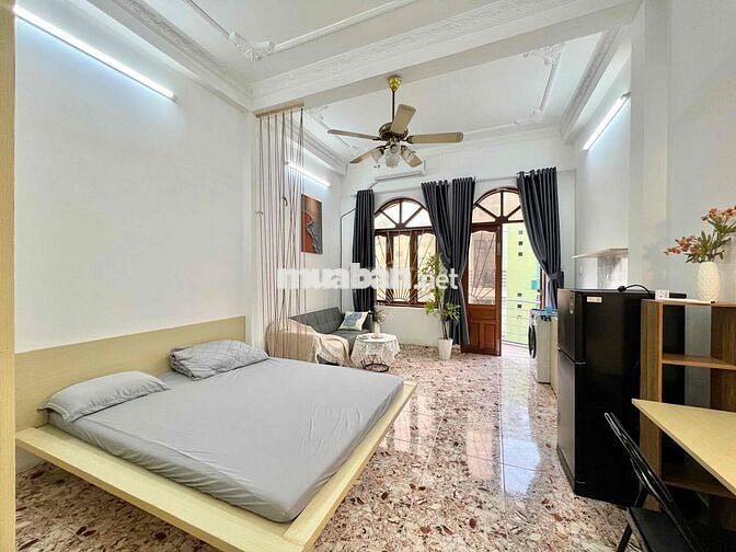 Cho Thuê Studio Balcon 35m2 4ng4xe Full NT Ngay Gần ĐH Kinh Tế UEH SGU