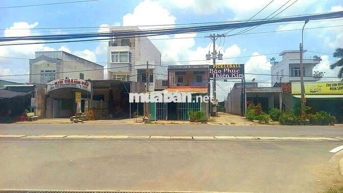 Hàng thơm, 171m2 đất thổ cư 8 x 20m View Kênh chỉ 590tr