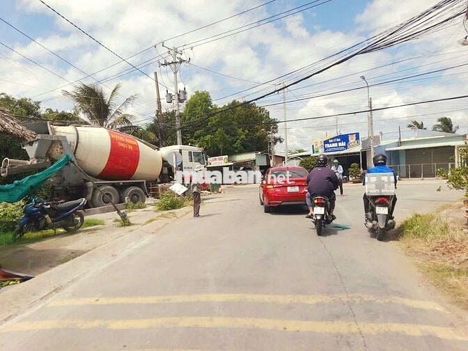 Hàng thơm, 171m2 đất thổ cư 8 x 20m View Kênh chỉ 590tr