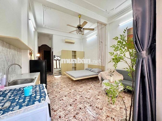Cho Thuê Studio Balcon 35m2 4ng4xe Full NT Ngay Gần ĐH Kinh Tế UEH SGU
