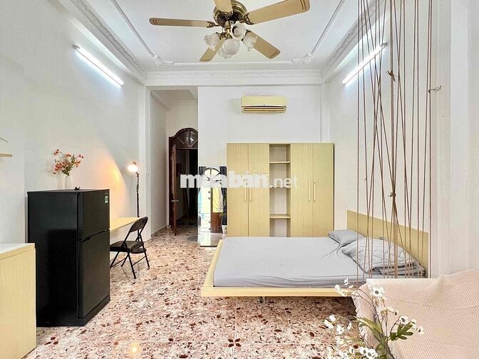 Cho Thuê Studio Balcon 35m2 4ng4xe Full NT Ngay Gần ĐH Kinh Tế UEH SGU