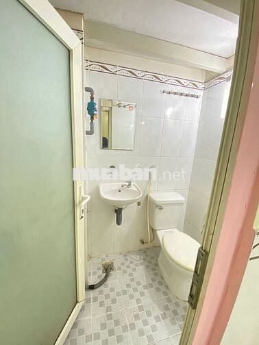 Phòng trọ 15m2 đường Trần bình trọng, Bình thạnh