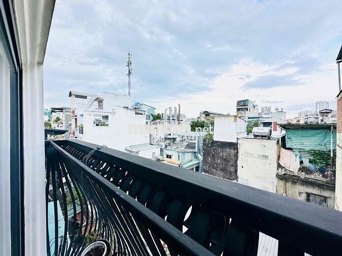 Căn hộ cao cấp full nội thất ngay Đại Học Văn Lang, phố Bùi Viện