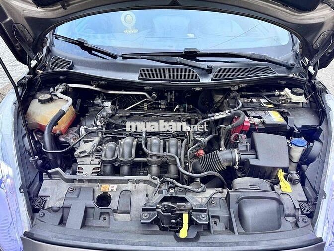 Ford Fiesta 2016 1.5 AT Sport - 90000 km