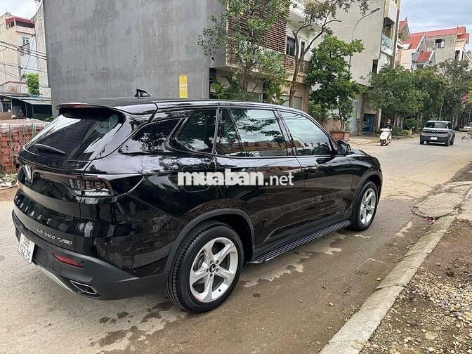VinFast Lux SA2.0 2022 - 39800 km