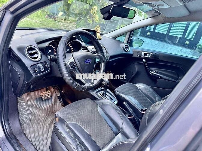 Ford Fiesta 2016 1.5 AT Sport - 90000 km