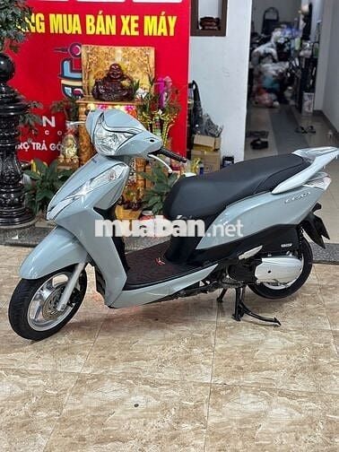 Honda Lead 125 xám xi măng đẹp xỉu