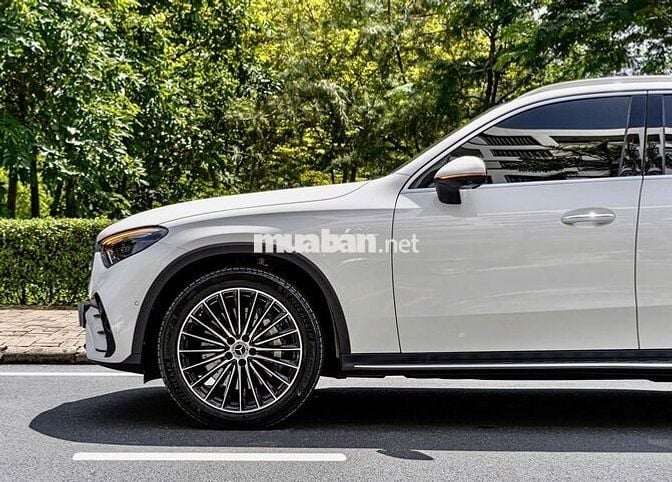 Mercedes GLC300 allnew 2024 - xe đẹp như mới 1 chủ