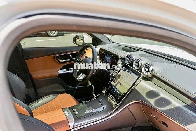 Mercedes GLC300 allnew 2024 - xe đẹp như mới 1 chủ