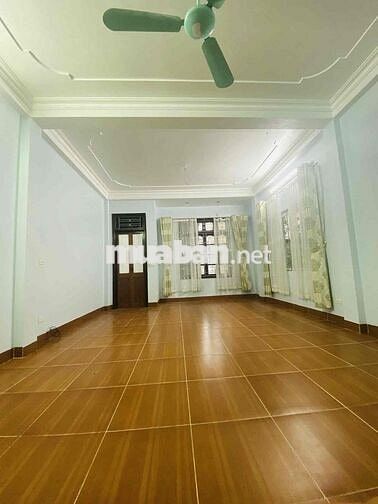 ANH TÔI CẦN TIỀN BÁN GẤP CĂN NHÀ XUÂN ĐỈNH DT 58 m x5 tầng ngõ nông