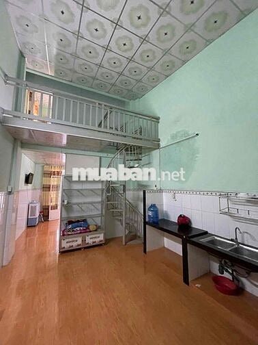🏢🍀Nhà cho thuê: Tổng diện tích 79.5m ❤❤Vị trí : gần chợ ngã 5,trường h