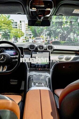 Mercedes GLC300 allnew 2024 - xe đẹp như mới 1 chủ