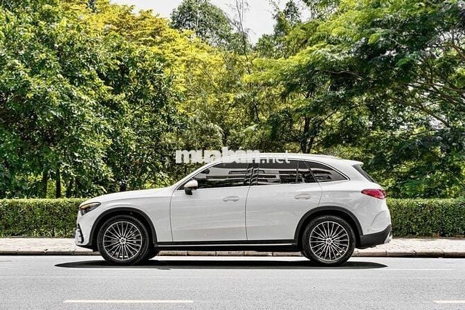 Mercedes GLC300 allnew 2024 - xe đẹp như mới 1 chủ