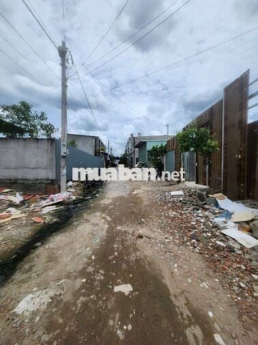 Bán lô đất 135m2 có sổ giá chỉ 950 triệu hẻm 7m xe tải Lê Văn Khương