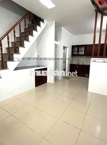 2,99 tỷ, bán nhà Tân Phú, 22,1m2, 2 tầng, 2 Pn, sổ riêng
