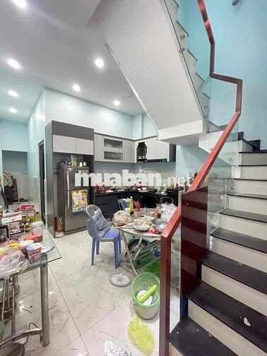 100M2 - 5x20- NHÀ 3 TẦNG BTCT- BÌNH TÂN - FULL NỘI THẤT - NHÀ ĐẸP HXH