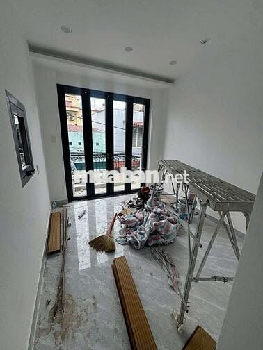 Nhà mặt tiền Trần Thủ Độ 2.8x12= 30 m2 1lầu 3 phòng đẹp 4tỷ 250 triệu