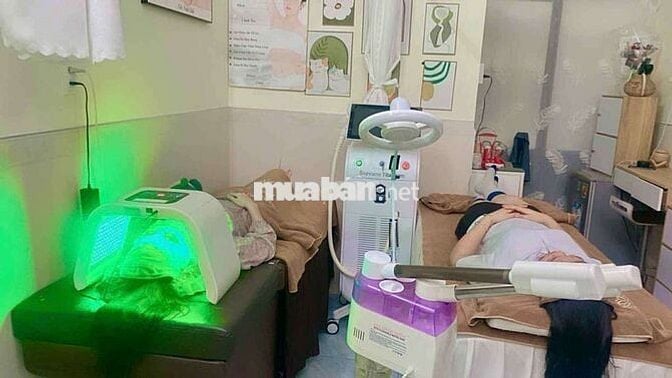 Share Mặt Bằng Làm Nails Kết Hợp Chung Với Tiệm Spa Nhà Mình