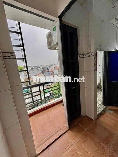 PHÒNG TRỌ GẦN ĐẠI HỌC CÔNG THƯƠNG - SẴN NỘI THẤT - BAN CÔNG