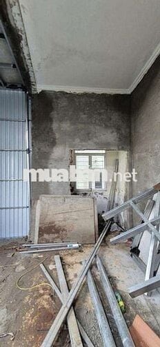BÁN NHÀ NGUYỄN KHOÁI-LÔ GÓC- 20M- 2 TỶ 2 CÓ THƯƠNG LƯỢNG.