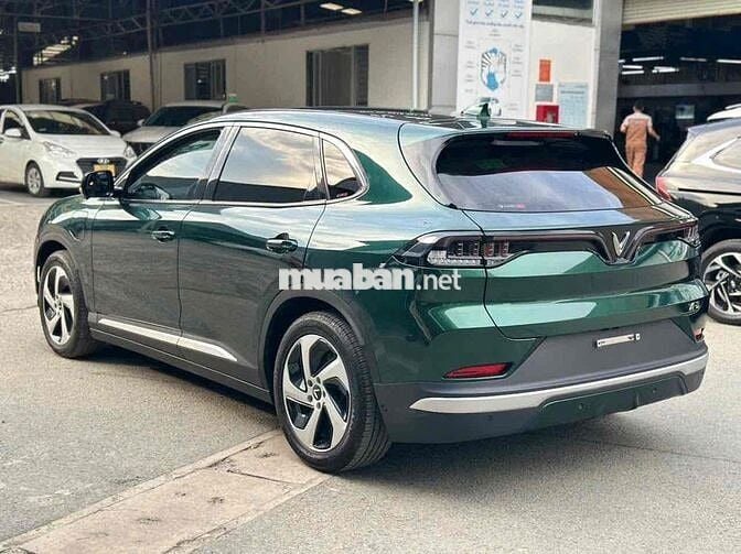 VinFast VF8 2023 Eco - 34000 km Sẵn hồ sơ sang tên