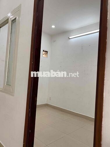 Nhà nguyên căn 2 lầu đúc , hẻm xe tải , 60 m 2 đường Nguyễn Văn Khối