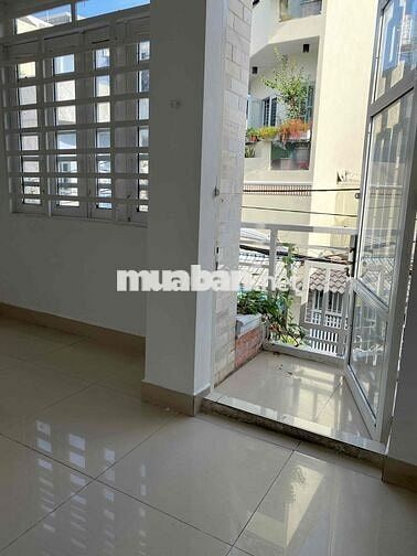 Nhà nguyên căn 2 lầu đúc , hẻm xe tải , 60 m 2 đường Nguyễn Văn Khối