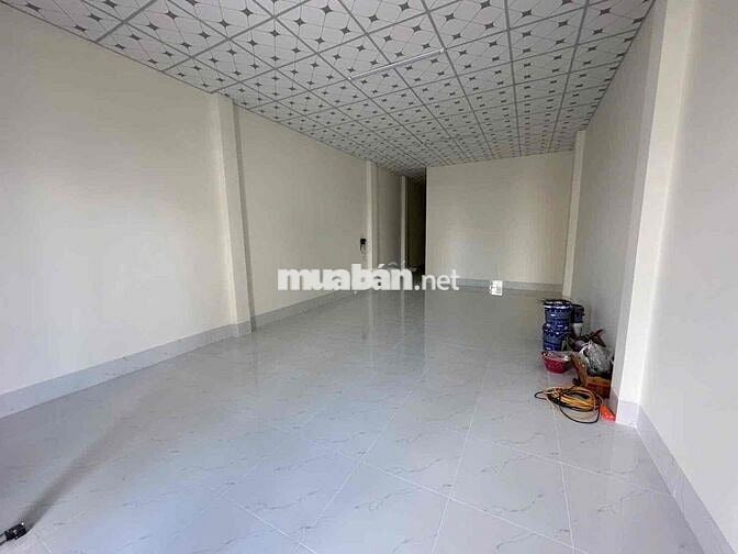 - Nhà cho thuê nguyên căn mới 100%, đường D1, kdc Hồng Loan
