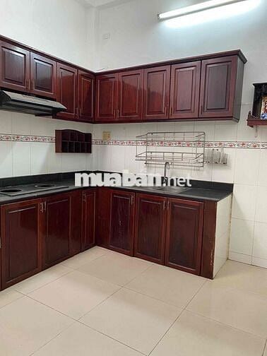 Nhà nguyên căn 2 lầu đúc , hẻm xe tải , 60 m 2 đường Nguyễn Văn Khối