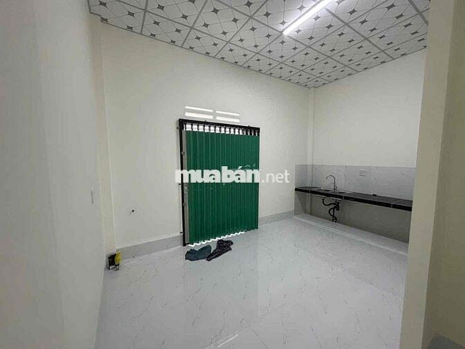 - Nhà cho thuê nguyên căn mới 100%, đường D1, kdc Hồng Loan