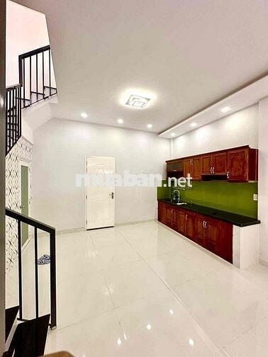 - NHỈNH 5.X TỶ_ NHÀ MỚI ĐẸP _ NGANG KHỦNG 5M_ NỞ HẬU TÀI LỘC