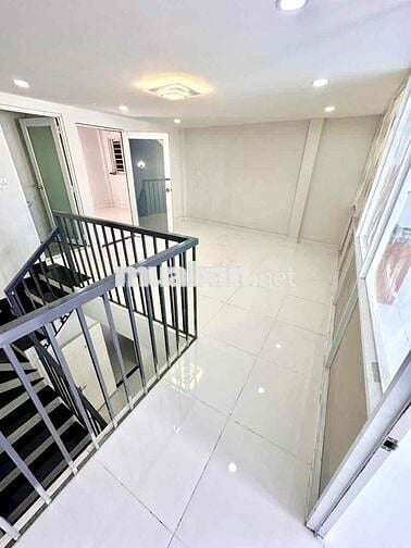 - NHỈNH 5.X TỶ_ NHÀ MỚI ĐẸP _ NGANG KHỦNG 5M_ NỞ HẬU TÀI LỘC