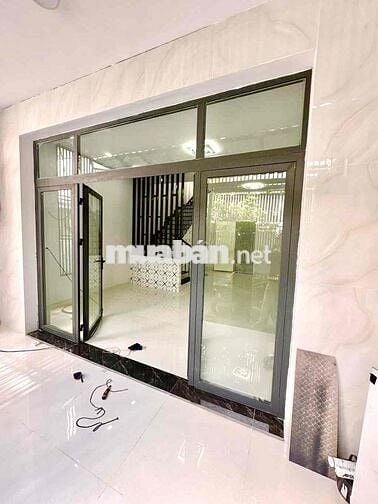 - NHỈNH 5.X TỶ_ NHÀ MỚI ĐẸP _ NGANG KHỦNG 5M_ NỞ HẬU TÀI LỘC
