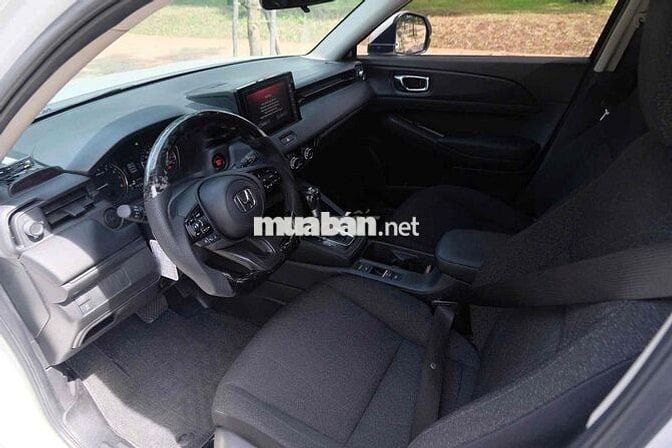 Honda HR-V G 2024  - 13900 km - XE ĐẸP NHƯ MỚI