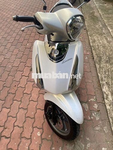 Cần bán lại xe Yamaha  Latte Trắng đời 2019
