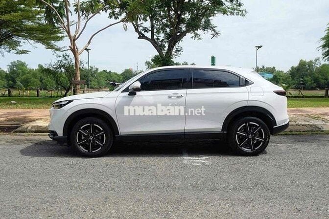 Honda HR-V G 2024  - 13900 km - XE ĐẸP NHƯ MỚI