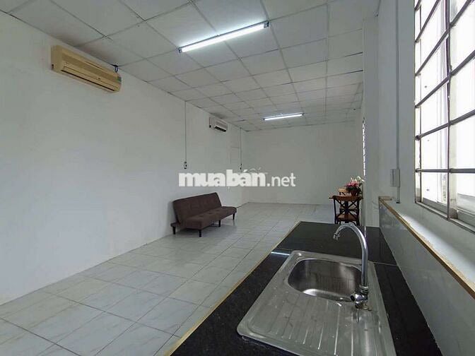 Phòng 704 máy lạnh siêu rộng, Q7, nguyễn văn linh
