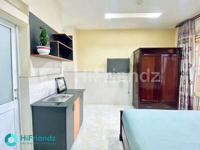 🏡 PHÒNG BAN CÔNG MẶT TIỀN THANG MÁY Q6, PHÙ HỢP CÁC BẠN SINH VIÊN 🏡