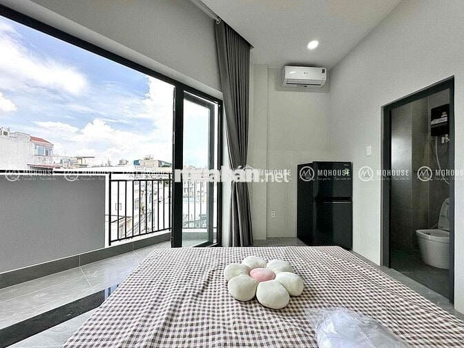 Căn Hộ Studio Ban Công, Full Nội Thất Mới 100% Gần Chợ Hoà Hưng - Q3