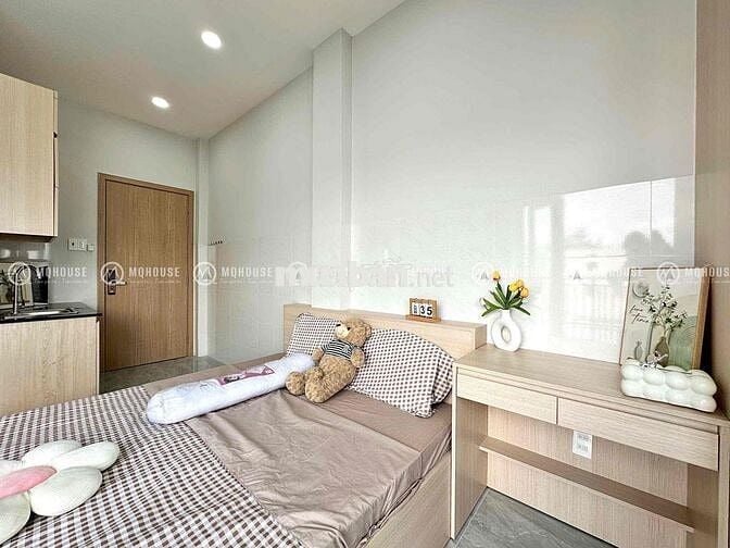 Căn Hộ Studio Ban Công, Full Nội Thất Mới 100% Gần Chợ Hoà Hưng - Q3