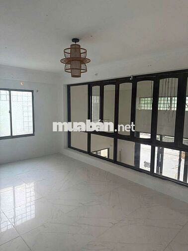 Bán nhà mặt tiền ngay Euro Villa, Monarchy, cầu Trần Thị Lý