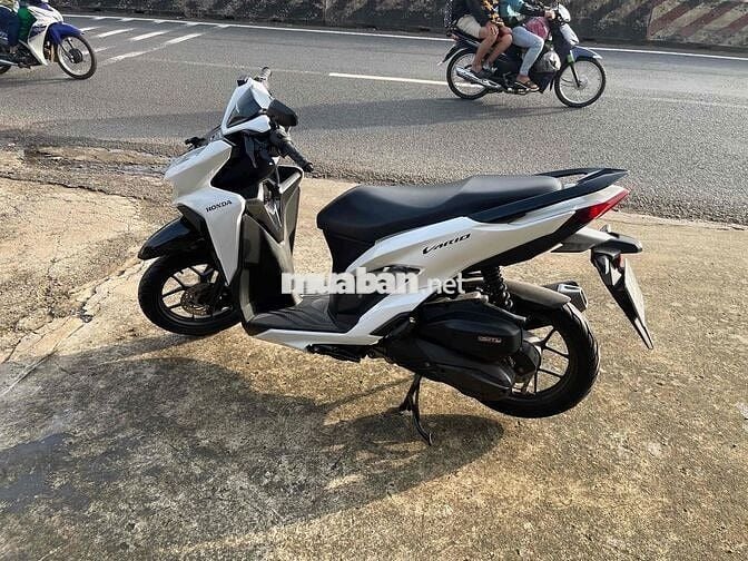 bán Vario mau Trang. tra gop o đồng