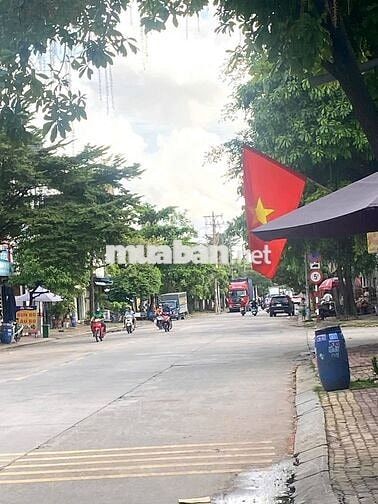 CHO THUÊ KHO mặt tiền buôn bán NHỎ  gần vincom 550 dĩ an