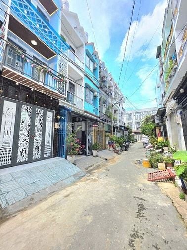 BÁN NHÀ VỪA HOÀN THIỆN SỔ HỒNG ĐSH ĐƯỜNG 6M
