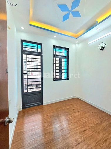 BÁN NHÀ VỪA HOÀN THIỆN SỔ HỒNG ĐSH ĐƯỜNG 6M